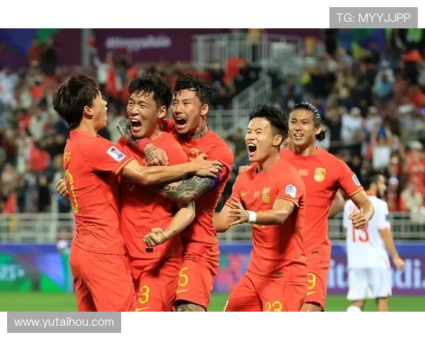 中国队力拼世界杯预选赛关键战年轻球员成最大亮点主教练调整战术引关注