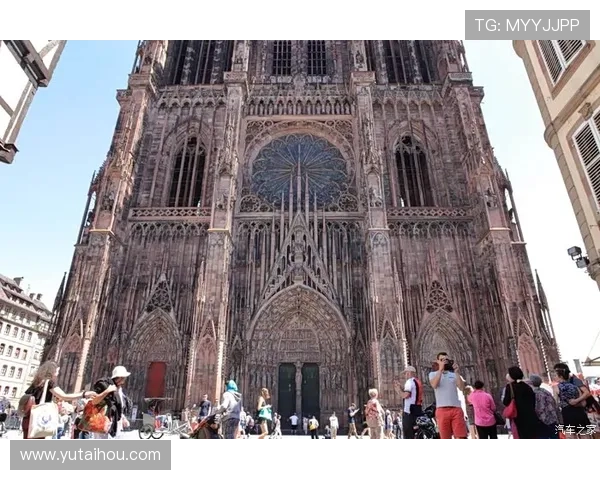 斯特拉斯堡俱乐部百年征程与法甲新势力崛起全景观察未来蓝图解析