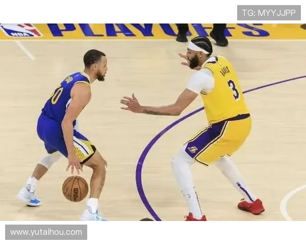 湖人勇士激战季后赛争夺西部格局引发联盟广泛关注新赛季走向讨论热潮