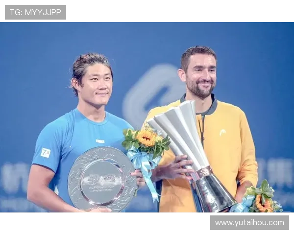 网球赛季激战正酣 新星崭露头角 传奇选手退役潮涌现