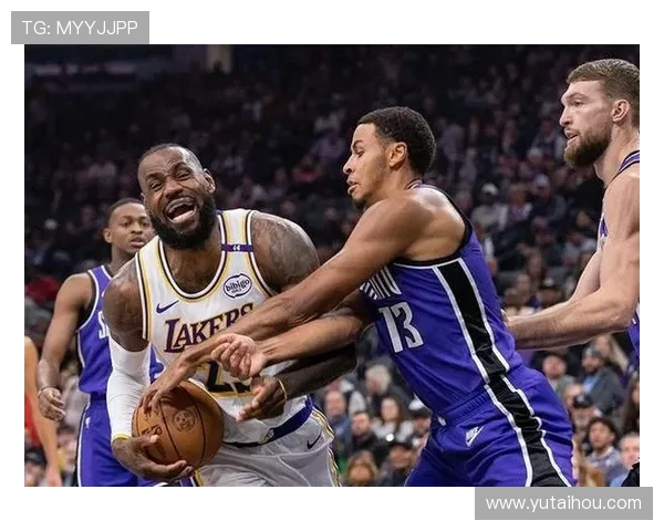 詹姆斯率湖人逆转勇士浓眉爆发助球队豪取赛季关键胜利